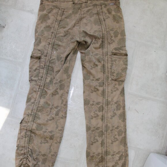 Timezone Beige Cargo Pants - Picture 3 of 9